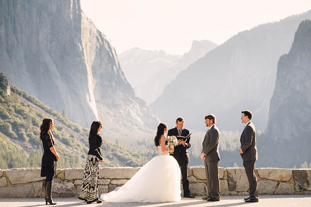 Intimate Wedding in Yosemite at Tunnel View